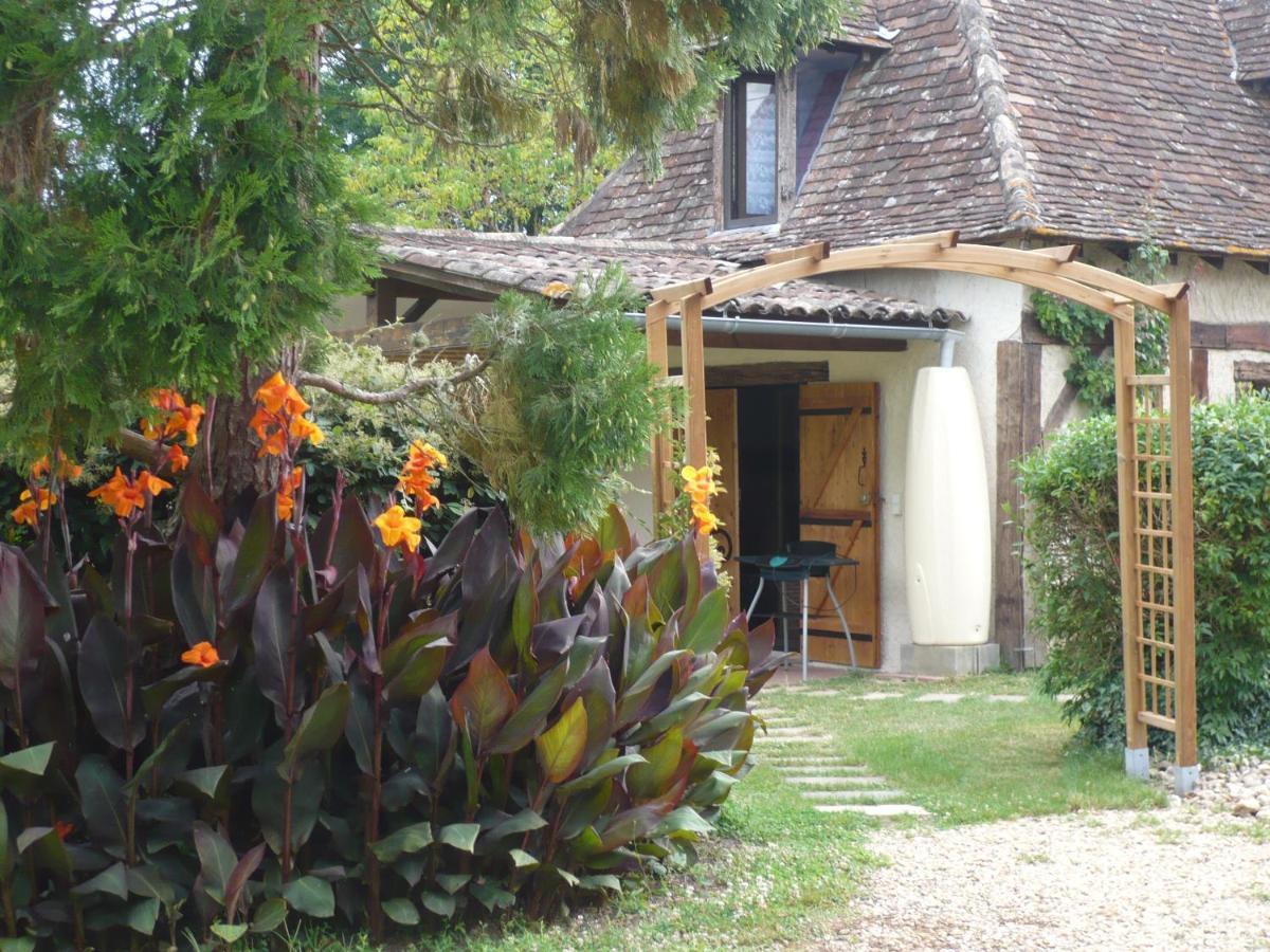 B&B Gilclau Saint-Martial-d'Artenset 외부 사진