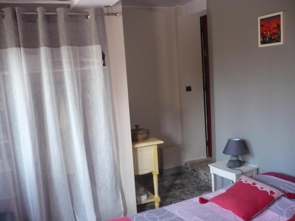 B&B Gilclau Saint-Martial-d'Artenset 외부 사진