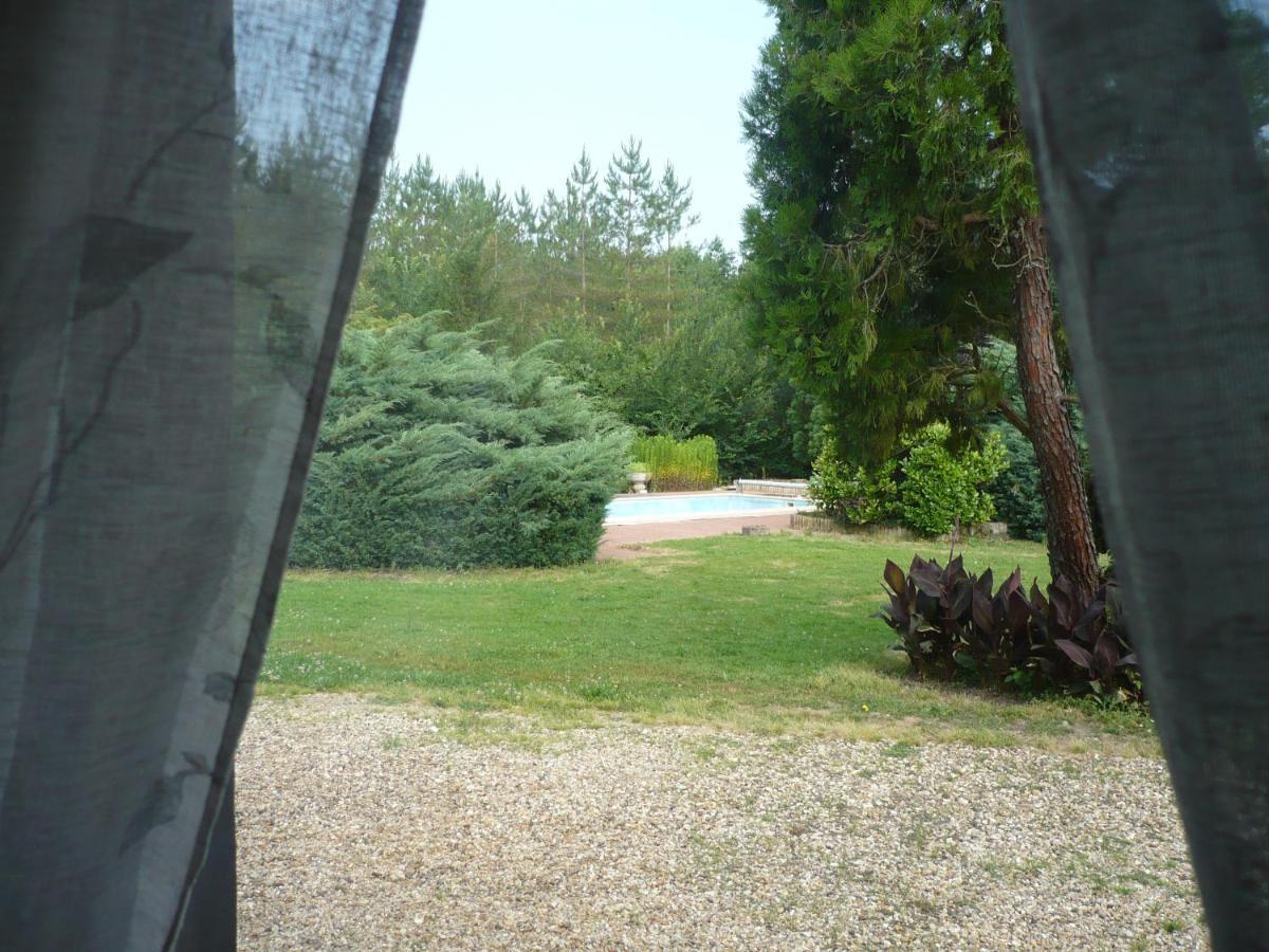 B&B Gilclau Saint-Martial-d'Artenset 외부 사진